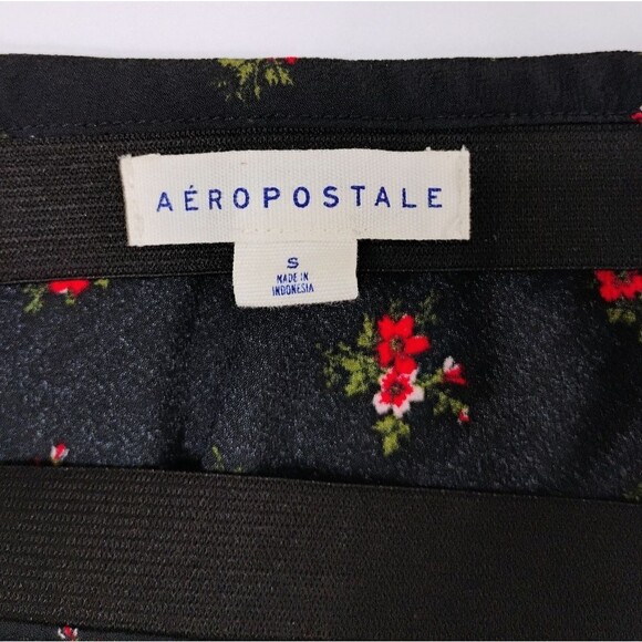 Aeropostale Floral Skirt Midi Elastic Waistband Pull on Black and Red size Small - Picture 4 of 10